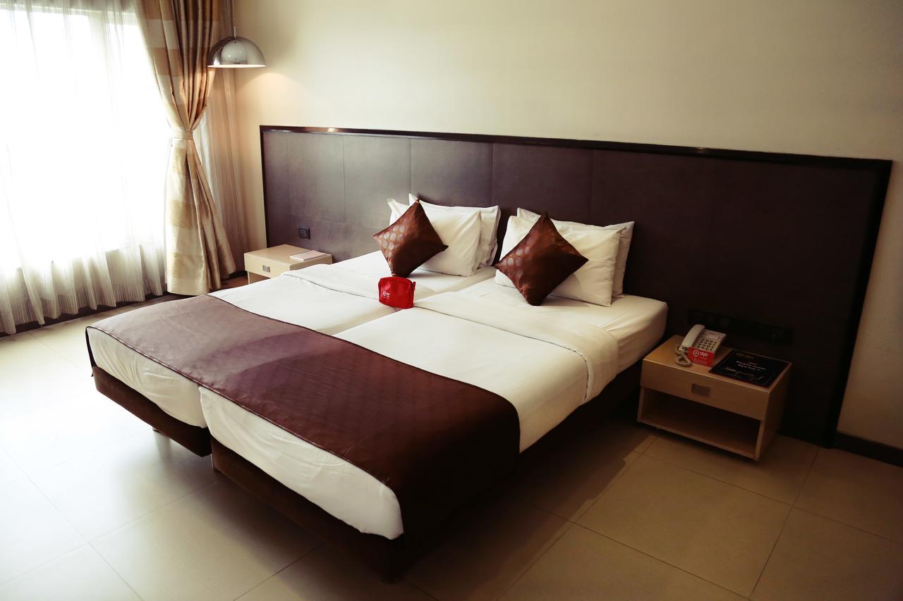 The Sirona Hotel Pune Zewnętrze zdjęcie