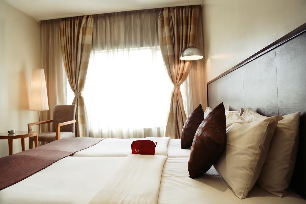 The Sirona Hotel Pune Zewnętrze zdjęcie