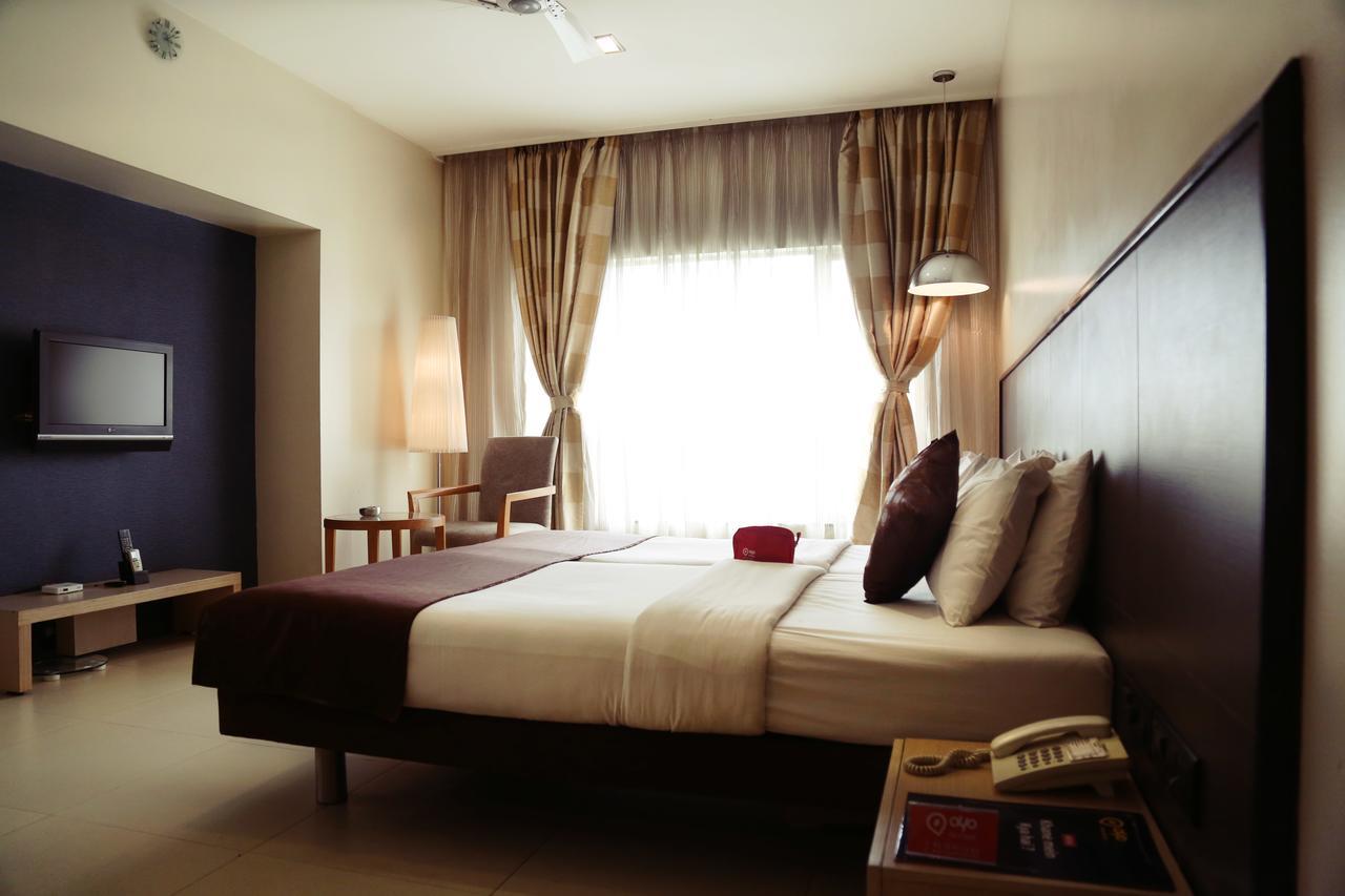 The Sirona Hotel Pune Zewnętrze zdjęcie