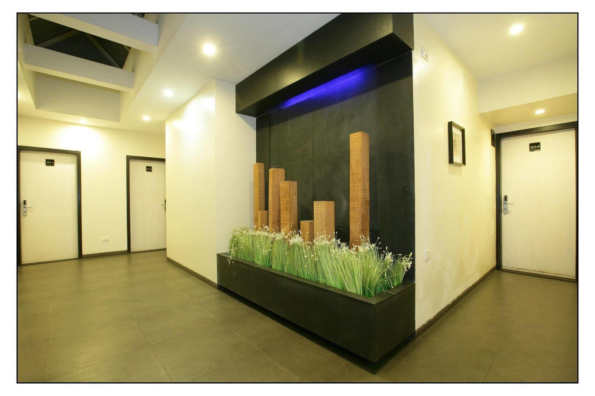 The Sirona Hotel Pune Zewnętrze zdjęcie