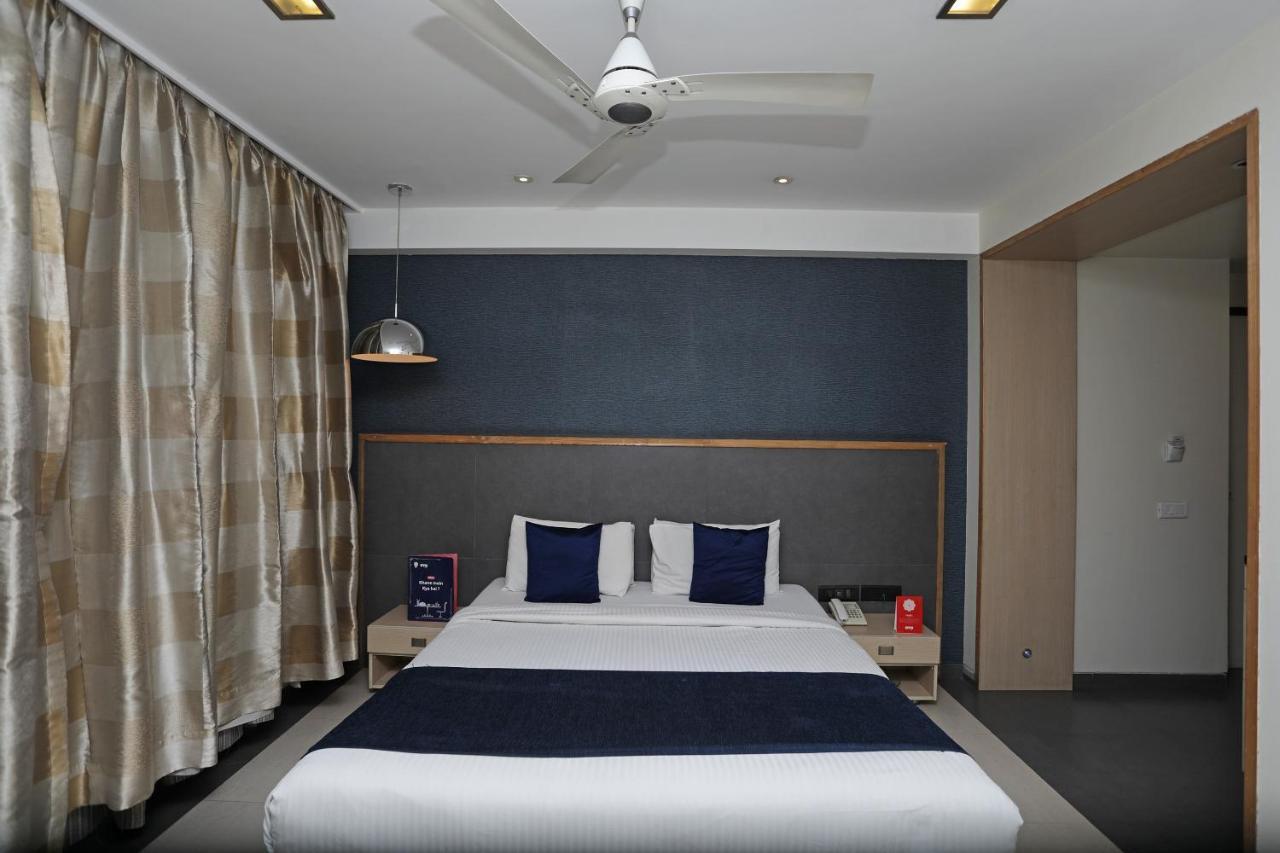 The Sirona Hotel Pune Zewnętrze zdjęcie
